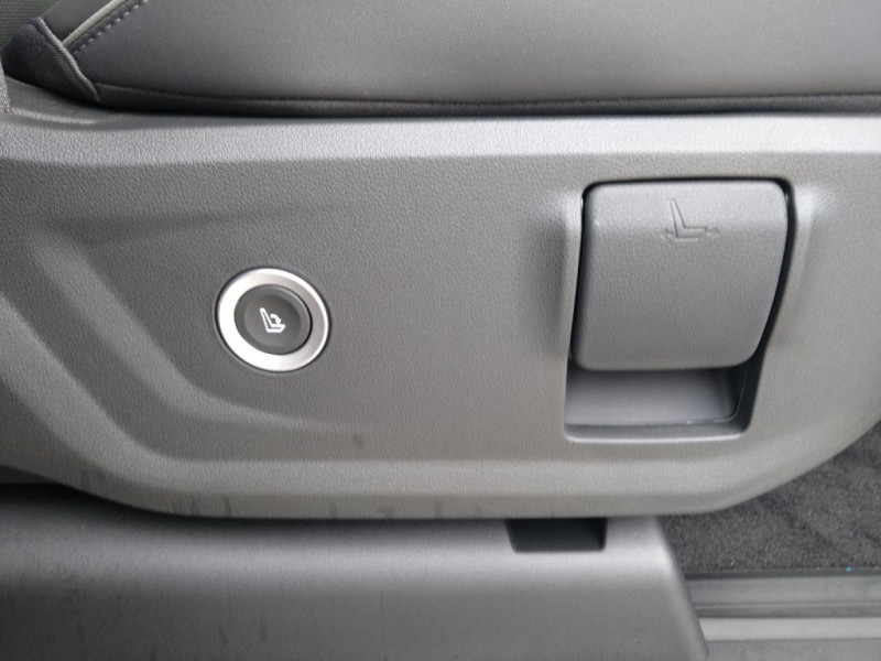 STARIA Bus HEV Prestige Line 1.6 T-GDi HEV - 20