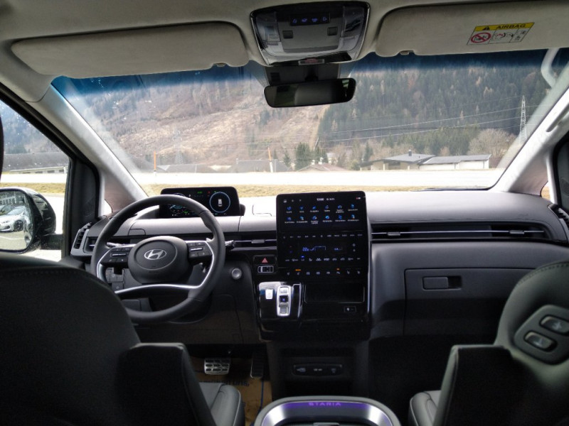 STARIA Bus HEV Prestige Line 1.6 T-GDi HEV - 23