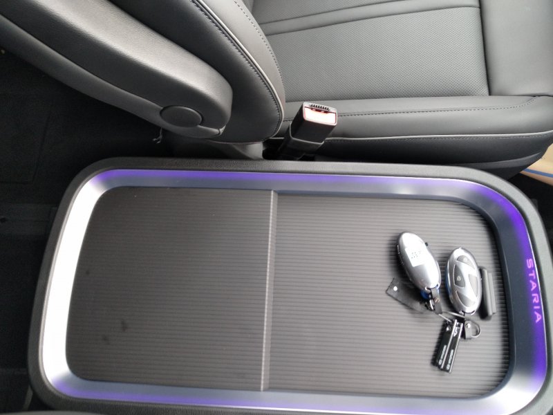 STARIA Bus HEV Prestige Line 1.6 T-GDi HEV - 29