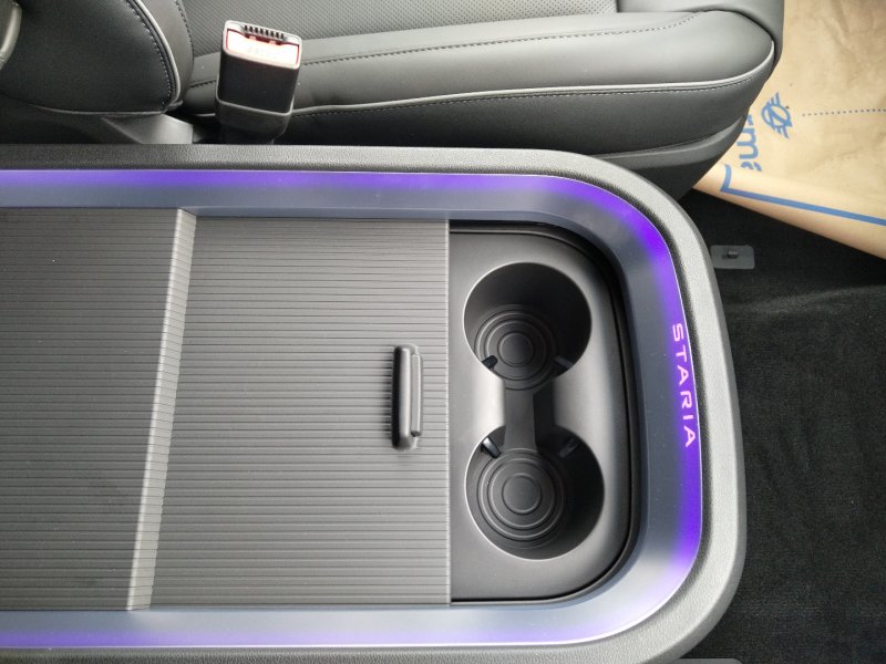 STARIA Bus HEV Prestige Line 1.6 T-GDi HEV - 30