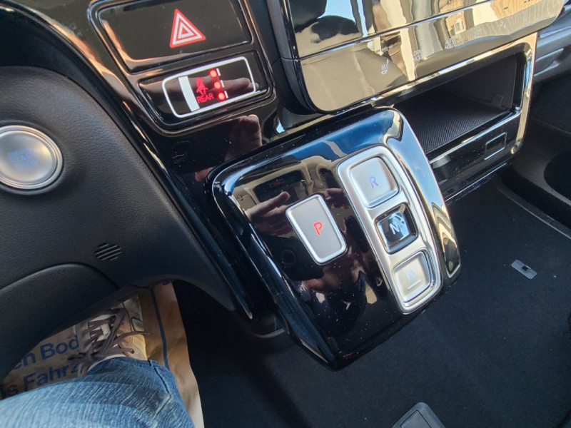 STARIA Van HEV Kastenwagen 1.6 T-GDi HEV l5hv2-P4 - 10