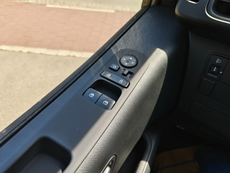 STARIA Van HEV Kastenwagen 1.6 T-GDi HEV l5hv1-P3 - 11