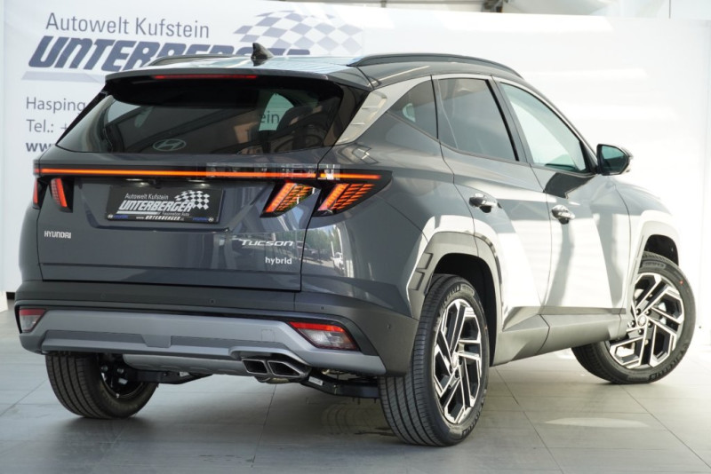 Tucson NX4 Prestige Line 1,6 T-GDi HEV 4WD AT t5hp - 7