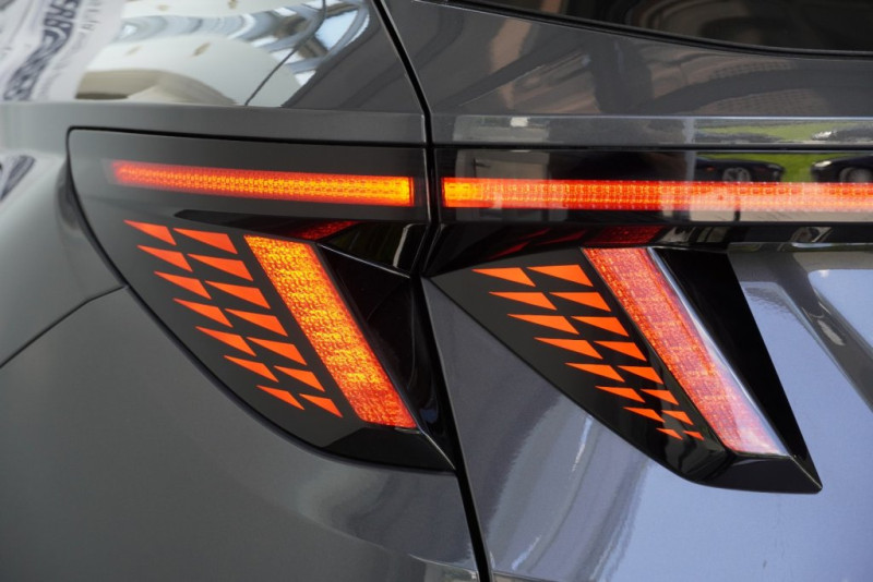 Tucson NX4 Prestige Line 1,6 T-GDi HEV 4WD AT t5hp - 11