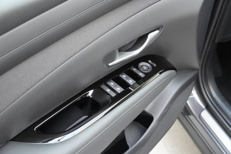 Tucson NX4 Prestige Line 1,6 T-GDi HEV 4WD AT t5hp - 14