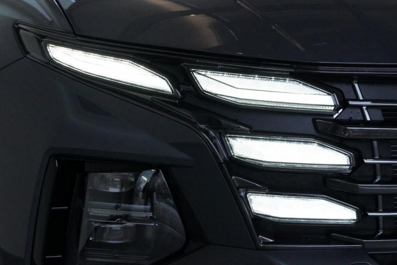 Tucson NX4 Prestige Line 1,6 T-GDi HEV 4WD AT t5hp - 4