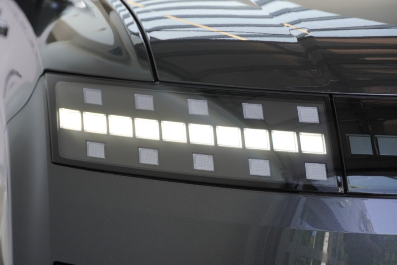 IONIQ 9 Calligraphy 110 kWh 4WD 96c71-O1/2 - 4