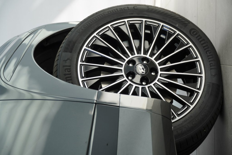 IONIQ 9 Calligraphy 110 kWh 4WD 96c71-O1/2 - 9