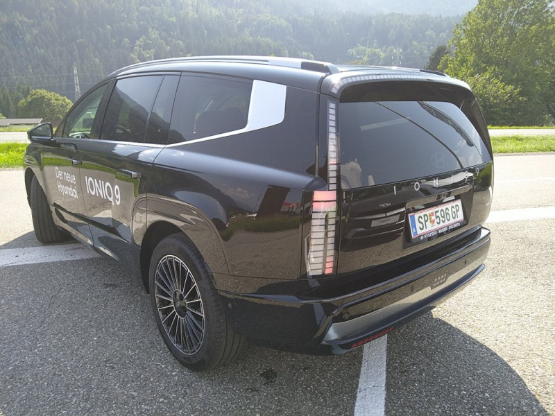 IONIQ 9 Calligraphy 110 kWh 4WD WÄRMEPUMPE - 5