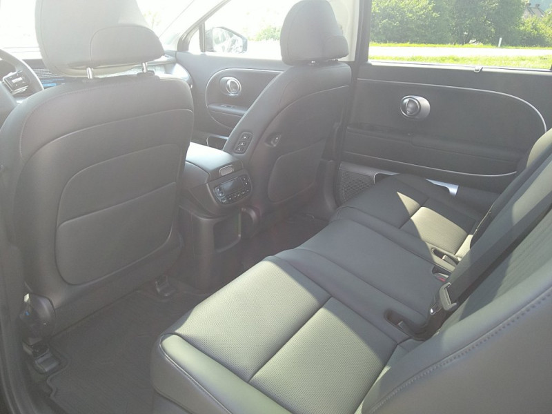 IONIQ 9 Calligraphy 110 kWh 4WD WÄRMEPUMPE - 12