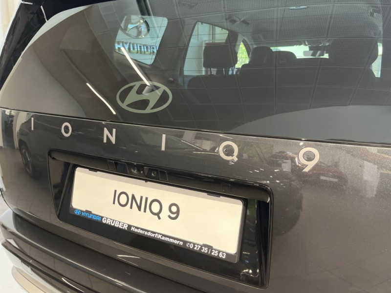 IONIQ 9 Prestige Line 110 kWh 4WD 96p72-O2 - 19
