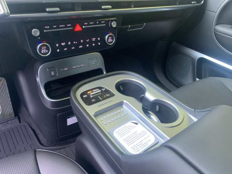 Ioniq 9 Elektro 110kWh 4WD 6Stz. AHK Calligraphy Perfor - 15