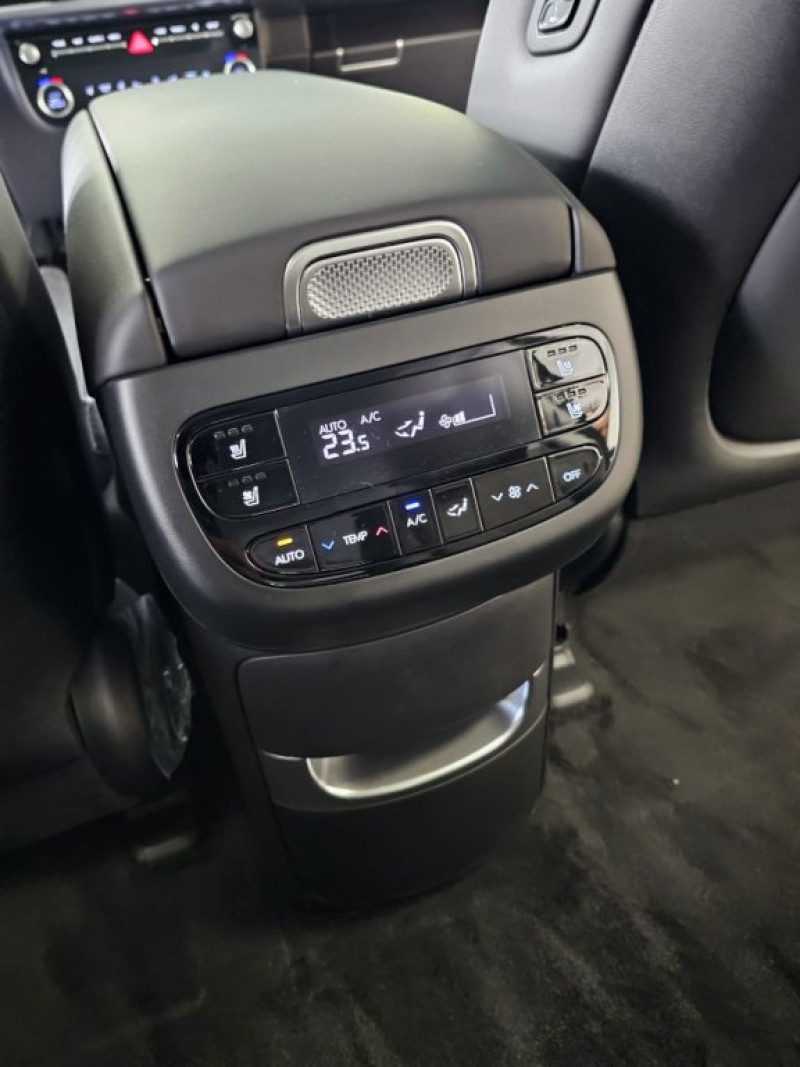 IONIQ 9 Calligraphy 110 kWh 4WD 96c61-P3-O1/2 - 13