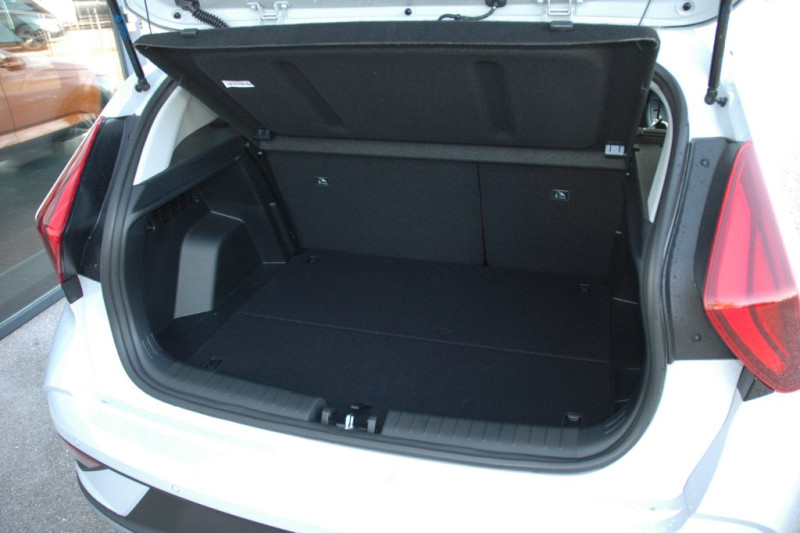 Bayon GO Plus 1.0 T-GDI DCT y5bu3 - 6