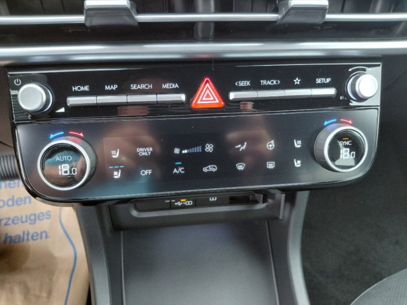 Tucson NX4 20th Anniversary 1,6 T-GDi HEV 4WD AT t5ha2 - 11