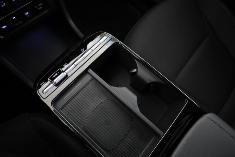 Tucson NX4 GO Plus 1,6 T-GDi HEV 4WD AT t5hu2-PP1 - 18