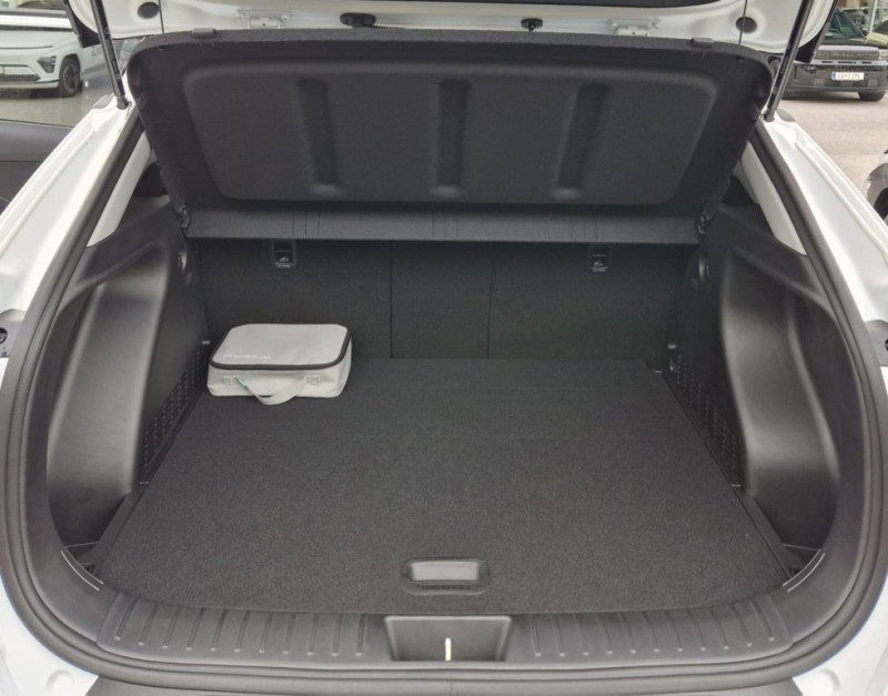 Kona (SX2) GO Plus 1.6 T-GDI 4WD DCT k6bu3 - 11