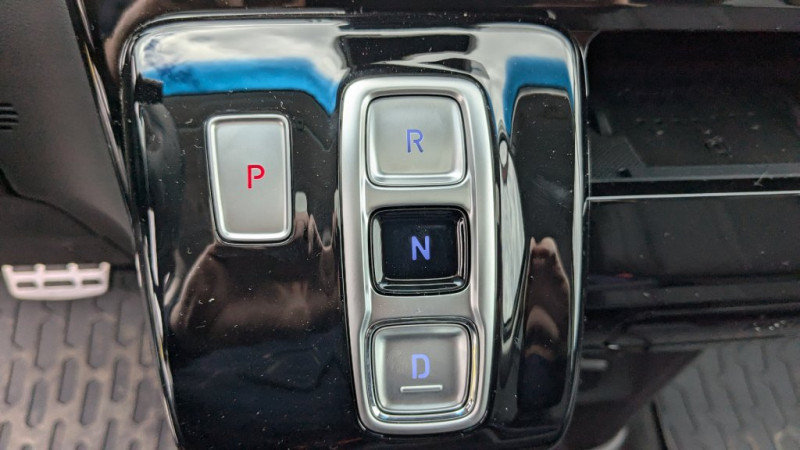 STARIA Bus HEV Prestige Line 1.6 T-GDi HEV m5hp1-P5-O1 - 12