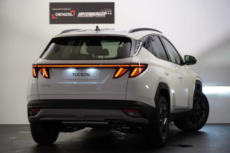 Tucson NX4 Comfort Line 1,6 T-GDi HEV 4WD AT t7hc2 - 2