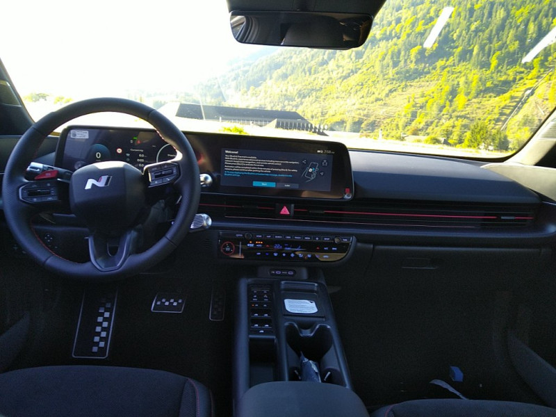 IONIQ 6 N Line 84 kWh 4WD Pano - 8