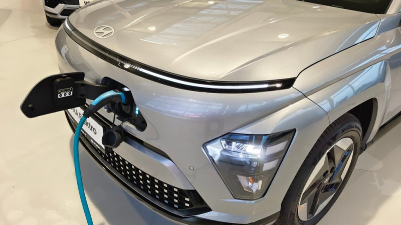KONA EV (SX2) Smart Line 48,6 kWh k7es1-P20/22-O20 - 6